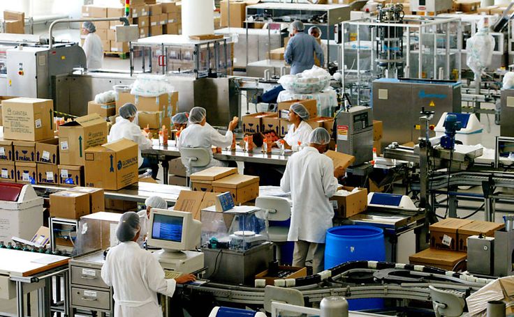 Linha de montagem em fábrica no Japão, origem da MK Business